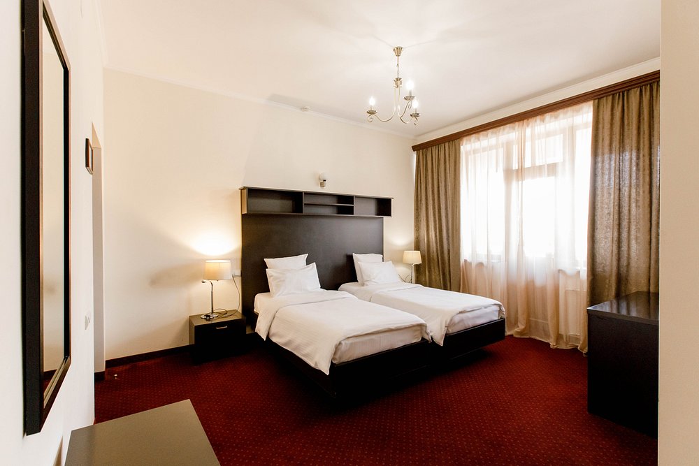 14th-floor-hotel (1)